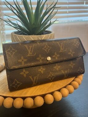 FINAL Price Drop! Louis Vuitton Checkbook Wallet
